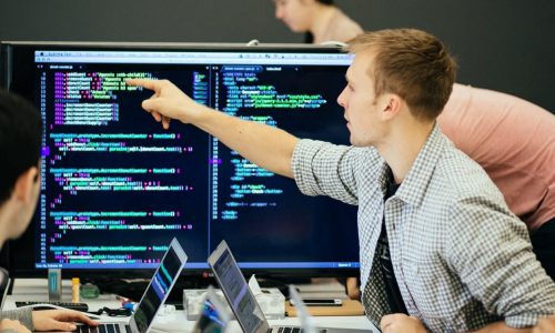 cong-nghe-thong-tin-hoc-mon-gi