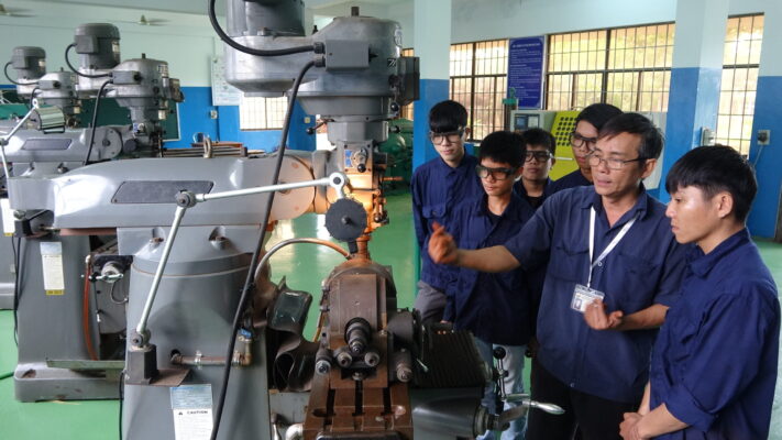 nganh-Cong-nghe-ky-thuat-co-khi-Bac-Trung-cap-scaled